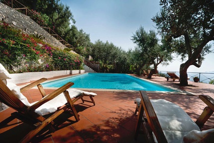 Terroirs Travels Italian villa pool image